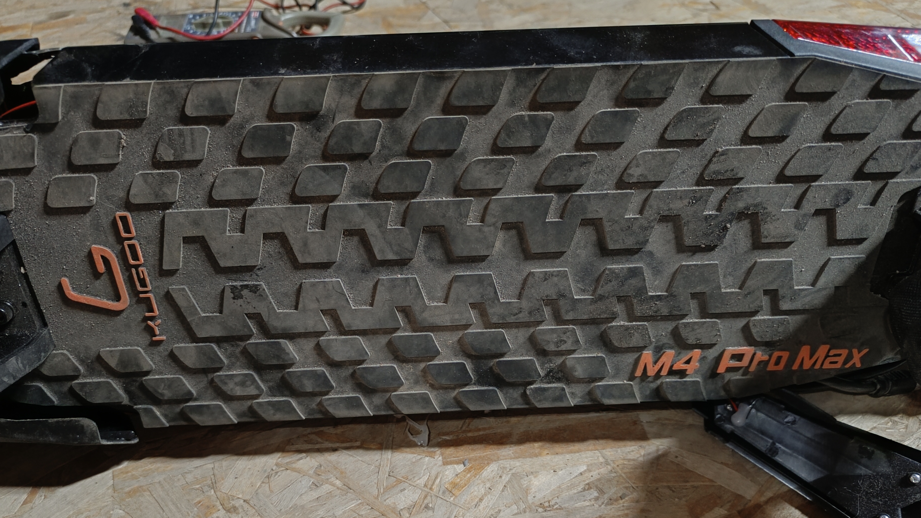 Kugoo M4 Pro Max  отключение светодиодной ленты