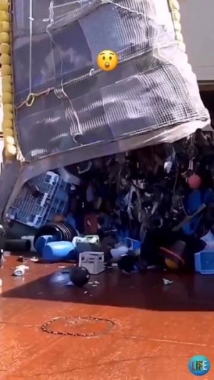 Вылов мусора в океане