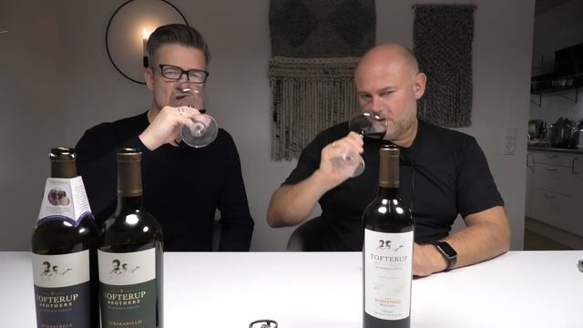 TOFTERUP BROTHERS BEDSTE VIN TIL DATO? DEL 3 AF VORES SMAGNING AF DE DANSKE BRØDRES VINE -MONASTREL смотреть онлайн