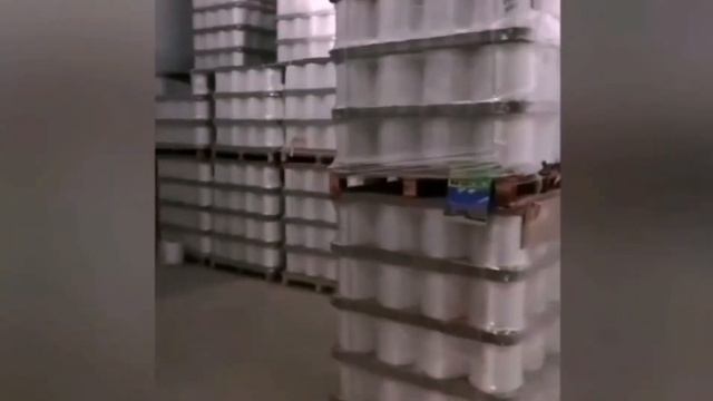 Packed with the strong, dust-proof, water-proof manual film look tidy and is more safe in transport смотреть онлайн