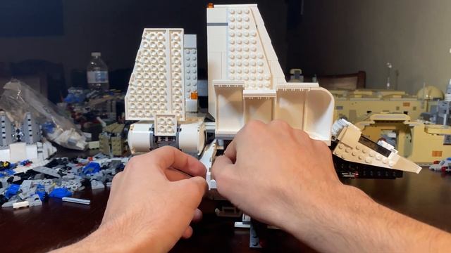 LEGO Star Wars Imperial Shuttle vs Imperial Landing Craft (75094 vs 75211) смотреть онлайн