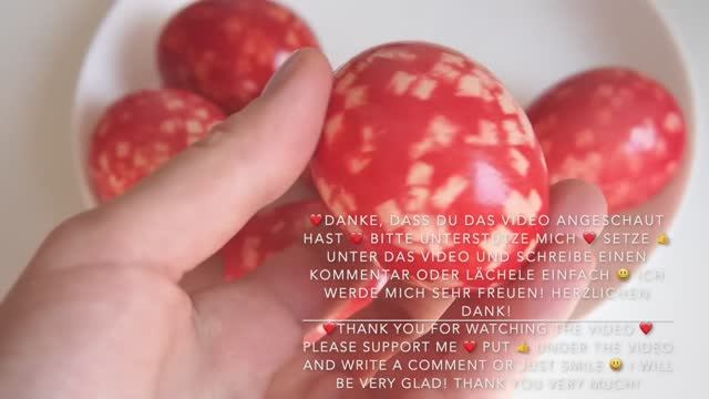 Как оригинально и красиво покрасить яйца на Пасху бумагой! Поделки своими руками! смотреть онлайн