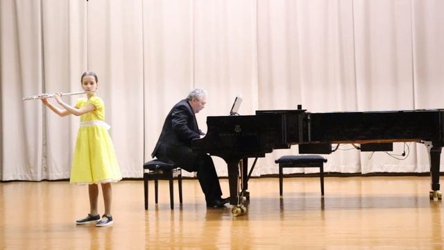 Юрий Должиков "Песня" из "Лирической сюиты", Косолапова Александра,10 лет, Пушкинская ДШИ смотреть онлайн