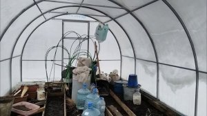 25.03.2025.А снег идёт, а снег идёт. С проверкой на дачу. Как там земляника. Привезла лук на испытан