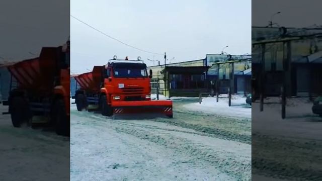 Машина комбинированная уборочная на шасси КамАЗ-43118 (6х6) смотреть онлайн