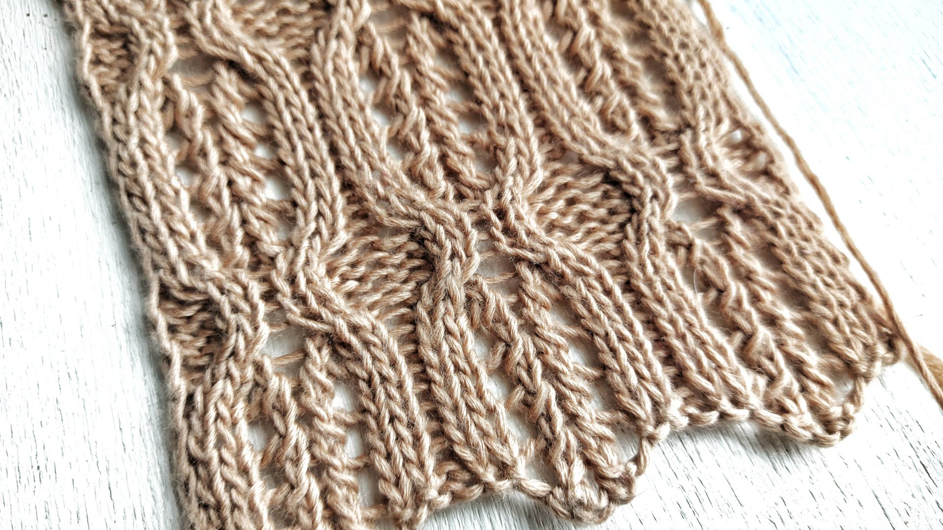 Элегантный ажурный узор Медальоны для вязания джемпера, туники, сарафана смотреть онлайн