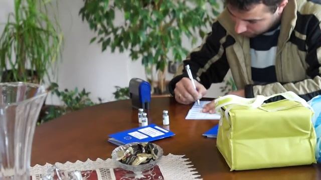 Министър-Председателят на Котките парафира Котешките Документи ! смотреть онлайн