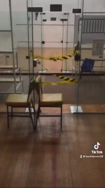 REC ROOM PLAYER Throwing his Squash racket￼ Over￼ the fence from one court to the other court￼ смотреть онлайн