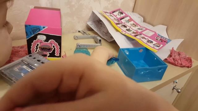 Распаковка куклы сюрприз LOL Remix Pets питомцы с настоящими волосами 9 сюрпризов смотреть онлайн