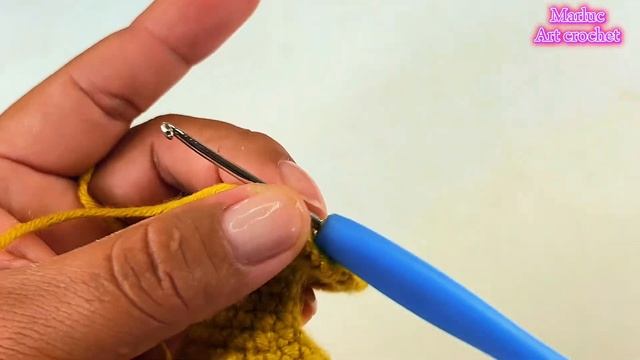 Jarrón y Rosas tejidos a crochet 🧶💐paso a paso video completo en español 🧶🌹 смотреть онлайн
