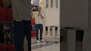 Кирилл Ковязин 
Жизнь прекрасна!