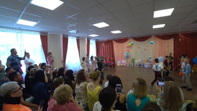 Выпускной Поли. Прощай детский сад смотреть онлайн