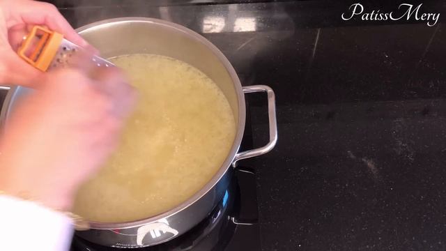 ابسط طريقة لتحضير الشوربة الصينية ، سريعة و لذيذة اكيد غاتعجبك 🍜Soupe chinoise recette très facile смотреть онлайн