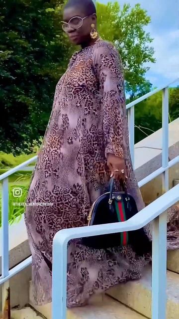 #flowydress #presence #elegantlady #dresslover #walk #prettydressses #classylady #sophisticatedlady смотреть онлайн
