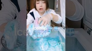 Поедание льда и снега из морозилки! Хрустящий асмр