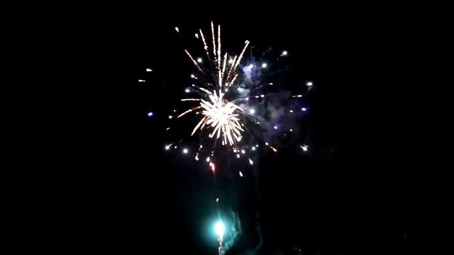 Салют 4 - ТО «ШоуГрад» 8(911)921-52-62 Организация и проведения шоу СПб! смотреть онлайн