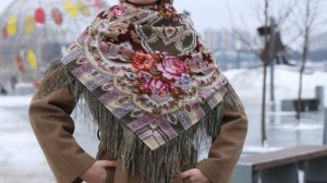 Платок шерстяной с шелковой бахромой "Таинственный образ",1782-53, 125х125 см #platki#beautiful#art