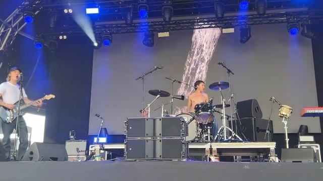 CRACK CLOUD (live @Primavera Sound Madrid) (10-6-2023) смотреть онлайн