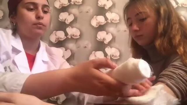 Наложение согревающего компресса смотреть онлайн