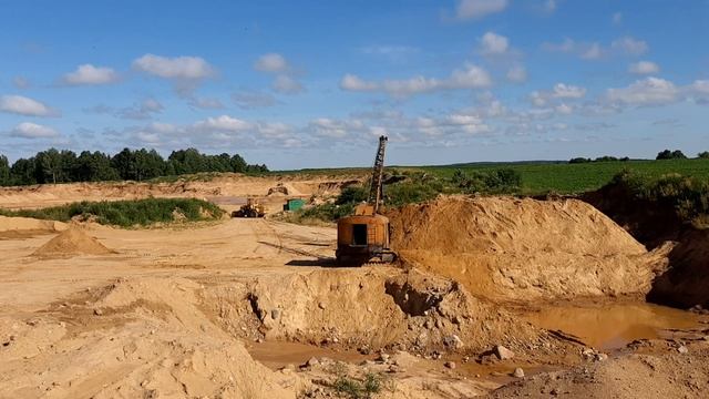 Драглайн ЭО-652 1986 г."Старичок всё ещё работает"Работа в карьере смотреть онлайн