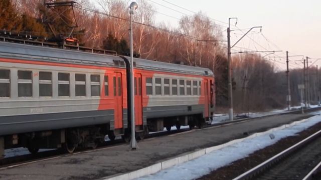 Отправление электропоезда ЭР2Т-7225 с о.п. Турлатово смотреть онлайн