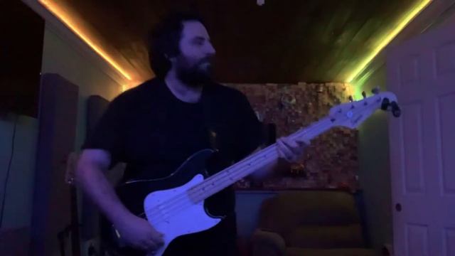“Days Go By” by Dirty Vegas as performed by Bass Every Night смотреть онлайн