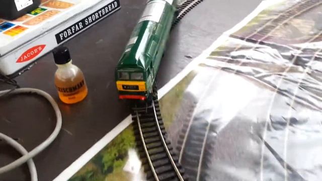 OO Model Railway Hornby R 863 Class 4748 Silver Seal BR Green Locomotive смотреть онлайн