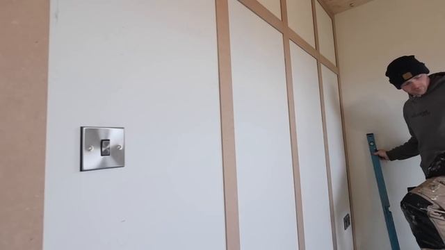 EASY DIY WALL PANELLING - Shaker Style Feature Wall