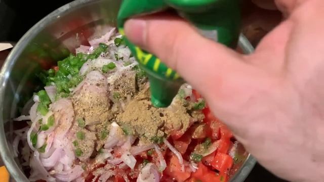PICO DE SOME GUY-O: FAST, EASY SALSA AT HOME FOR CINCO DE MAYO! смотреть онлайн