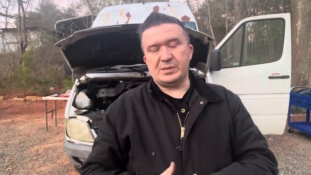 Start Error Emergency Start: Starting the 2003 Mercedes Sprinter with a Screwdriver смотреть онлайн