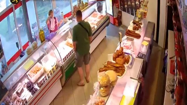 Полицейские разыскивают попавших на видео грабителей смотреть онлайн
