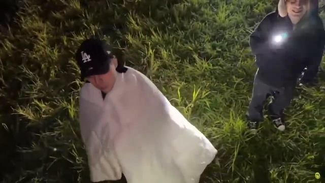ДИЛБЛИН В AX*E ОТ ПОЛЕТА В КОСМОС смотреть онлайн