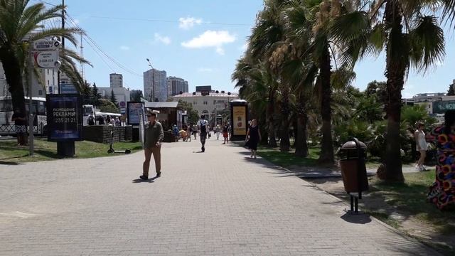 Обожаю Сочи. Приезжаешь из Питера на ЖД вокзал, выходишь в город, и окунаешься в цветочный рай смотреть онлайн