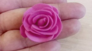 Как сделать маленькую розу всего из трех кружочков фоамирана