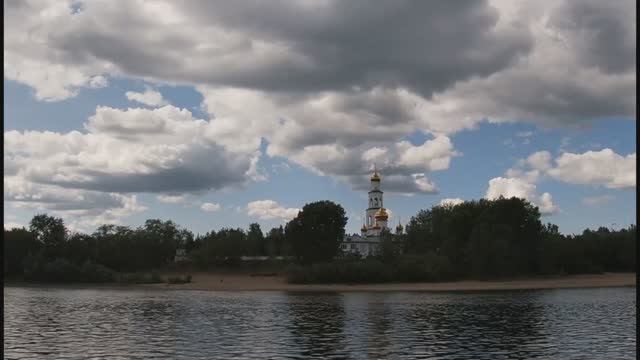 Теплоход. Река Кама. На теплоходе по реке Каме. смотреть онлайн