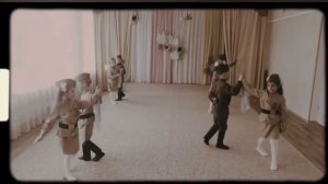 Танец старших дошкольников «Тучи в голубом"