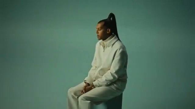 Stromae L’enfer Official Music Video смотреть онлайн