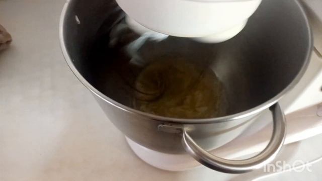 Безе ,получится  у всех! С уменьшенным количеством сахара.