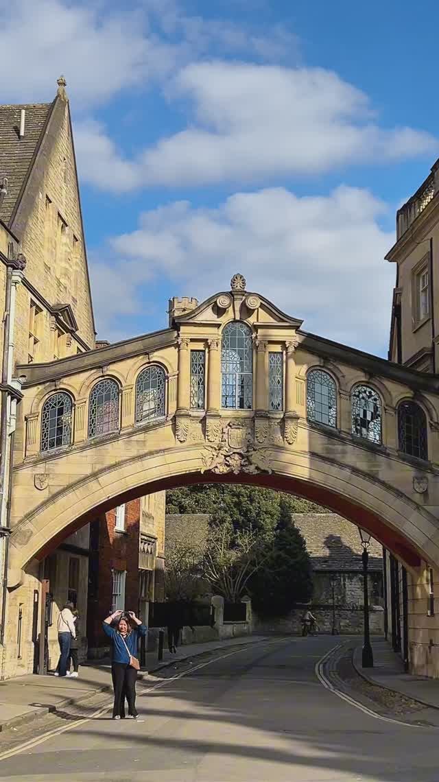 Узнай Оксфорд за 15 секунд — и влюбись #оксфорд#путешествия#англия смотреть онлайн