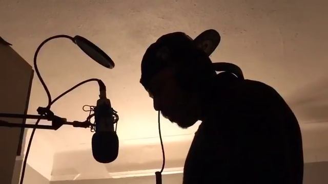 Репер из Нью-Йорка записал клип про снос телебашни смотреть онлайн