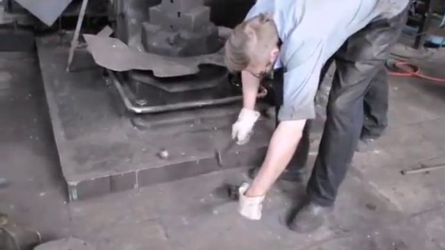 Изготовление приварных колпачков подвижных связей смотреть онлайн