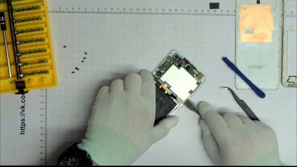 Разбор "По болтикам" HTC Desire OPM1100 D626ph Dual SIM