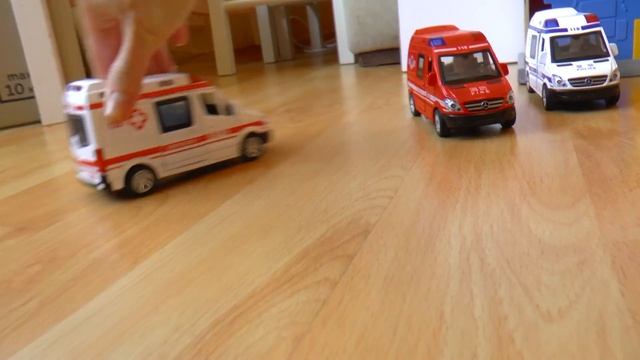 Полицейские ищут мотоцикл - для детей смотреть онлайн