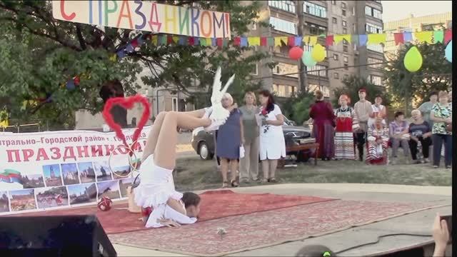 Дрессированные голуби, юная повелительница птиц #топыкатегорий смотреть онлайн