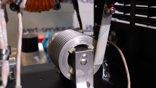 Видео-обзор на полуавтомат ЕВМ Twinpulse 350X от _Инверт-Сервис_ смотреть онлайн