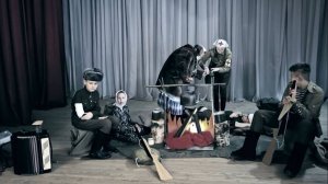 Инсценировка военной песни "В землянке". Инклюзивный театр. Беларусь, г. Лида