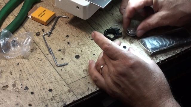 Зингер 9015. Замена шестерёнок привода челнока. Часть №2. Регулировка..... смотреть онлайн