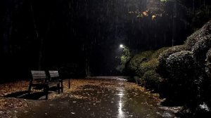 🌧️ Шум дождя в осеннюю ночь — глубокий сон, белый шум против бессонницы