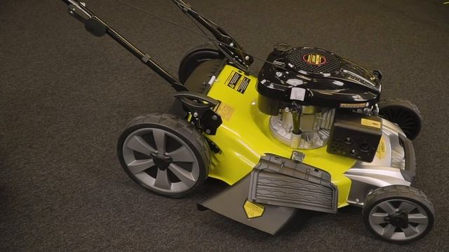 Видеоинструкция Champion бензиновая газонокосилка из коробки, комплектность, подготовка, запуск смотреть онлайн