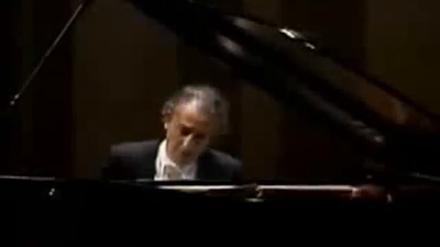 Бетховен «Аппассионата» Маурицио Поллини смотреть онлайн